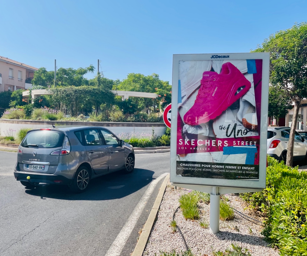 affichage-skechers-1